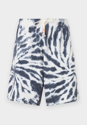 Σορτς tie-dye σε ασπρόμαυρο με ελαστική μέση, κορδόνι με πορτοκαλί και λευκές χάντρες και μικρό λογότυπο στη δεξιά πλευρά.
