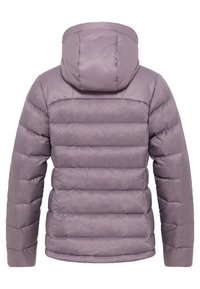 Giacca puffer viola con cappuccio, caratterizzata da un design trapuntato, cuciture orizzontali e una superficie liscia e lucida. Mostrato vista posteriore.