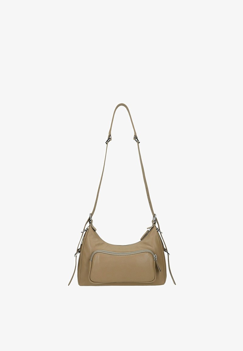 Sac à bandoulière en cuir beige avec une longue sangle ajustable et une poche avant zippée.