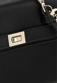 usha Kabelka - schwarz