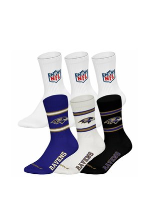 Fünf Paar NFL Baltimore Ravens Crew-Socken in Lila, Weiß und Schwarz mit Team-Logos und Streifen.