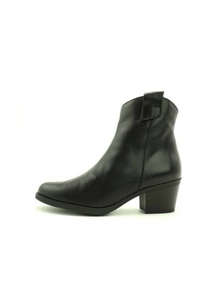 Botines camperos - black