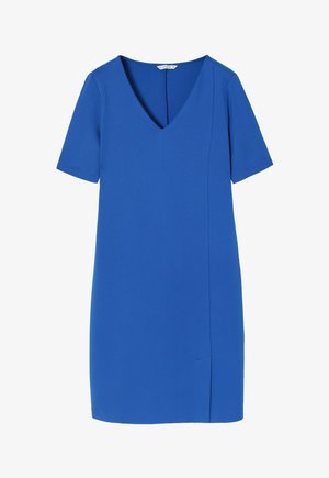Niebieska sukienka krótko rękawowa z dekoltem w serek, prostym krojem i bocznym rozcięciem dla dodatkowego efektu. Wykonana z gładkiego, lekkiego materiału.
