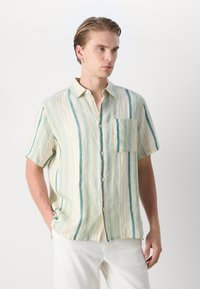 Les Deux KAI SHIRT - Košeľa - ivory/light jade green