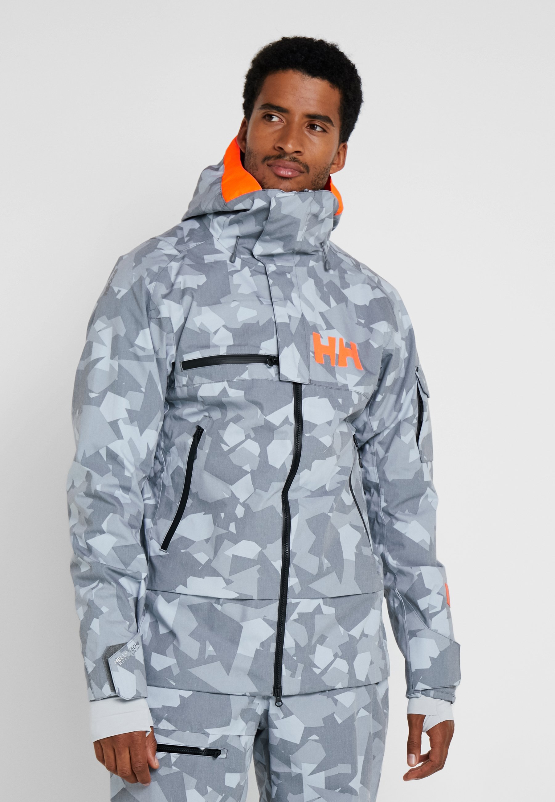 Helly Hansen GARIBALDI JACKET Snowboard jacket quiet Helly Hansen GARIBALDI 2.0 JACKET Skijakke uniform green