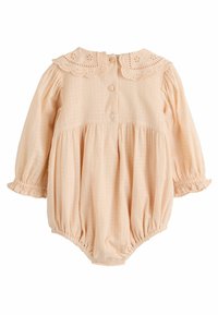 Combinaison à manches longues en tissu pêche doux, avec un col en dentelle, une fermeture à boutons et des poignets et un bas élastiques froncés.