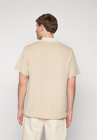Les Deux EASTON - Camicia - camel/ivory