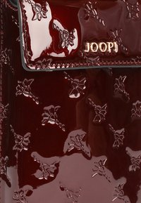 JOOP! PIPPA  - Étui à portable - burgundy