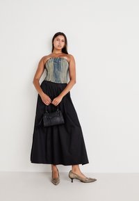 Selected Femme SLFAURA ANKLE SKIRT - Maxi szoknya - black
