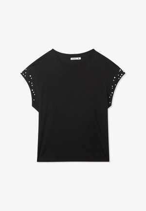 Czarny krótki rękaw t-shirt z miękkiego materiału, ozdobiony perłowymi akcentami na ramionach i o luźnym kroju.