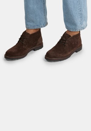 Bata, Stivaletti stringati - marrone