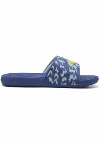 Infradito blu con suola texturizzata, fascia larga e motivo a fulmine. Accentuati da un logo giallo sulla fascia.