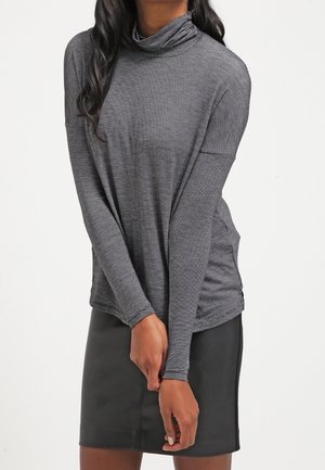 Bluzka z długim rękawem