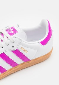 adidas Originals Sneakers - white