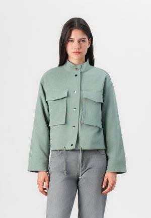 ONLDUNE LIFE JACKET - Veste légère - light green