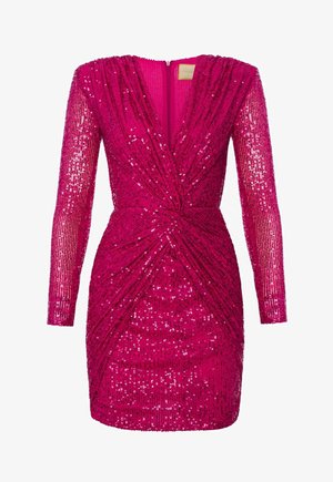 Fuchsia pink minikjole med lange ærmer, palietter, dyb V-halsudskæring, rynket draperet forstykke og tætsiddende silhuet.
