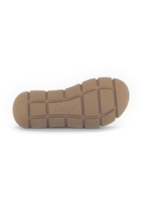 Suola in gomma beige con un motivo di grip testurizzato e segmenti rettangolari. Presenta il marchio "Gabor" sulla suola intermedia. Costruzione durevole.