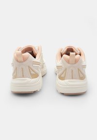 Bata POWER FORCE - Sneakers basse - beige