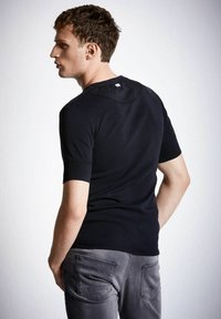 Schiesser KARL-HEINZ - Camiseta básica - schwarz