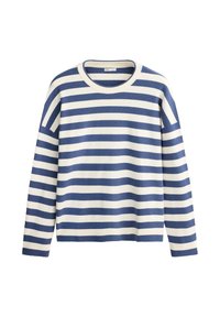 Pletený sveter s dlhým rukávom s modrými a bielymi vodorovnými pruhmi a okrúhlym výstrihom, zobrazený na bielom pozadí.