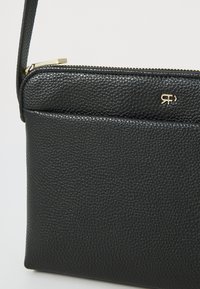 PARFOIS CROSSBODY BAG MANGO  - Torba preko tijela - black