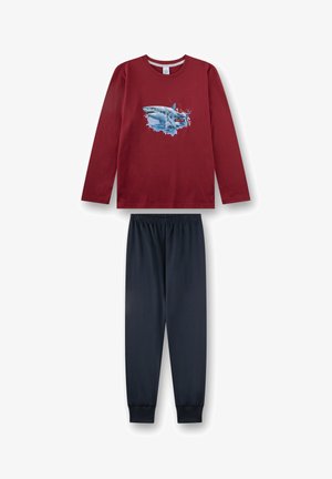 Langärmeliges, dunkelrotes Oberteil mit Haifisch-Grafik und Schriftzug, kombiniert mit marineblauen Jogginghosen mit elastischem Bund.