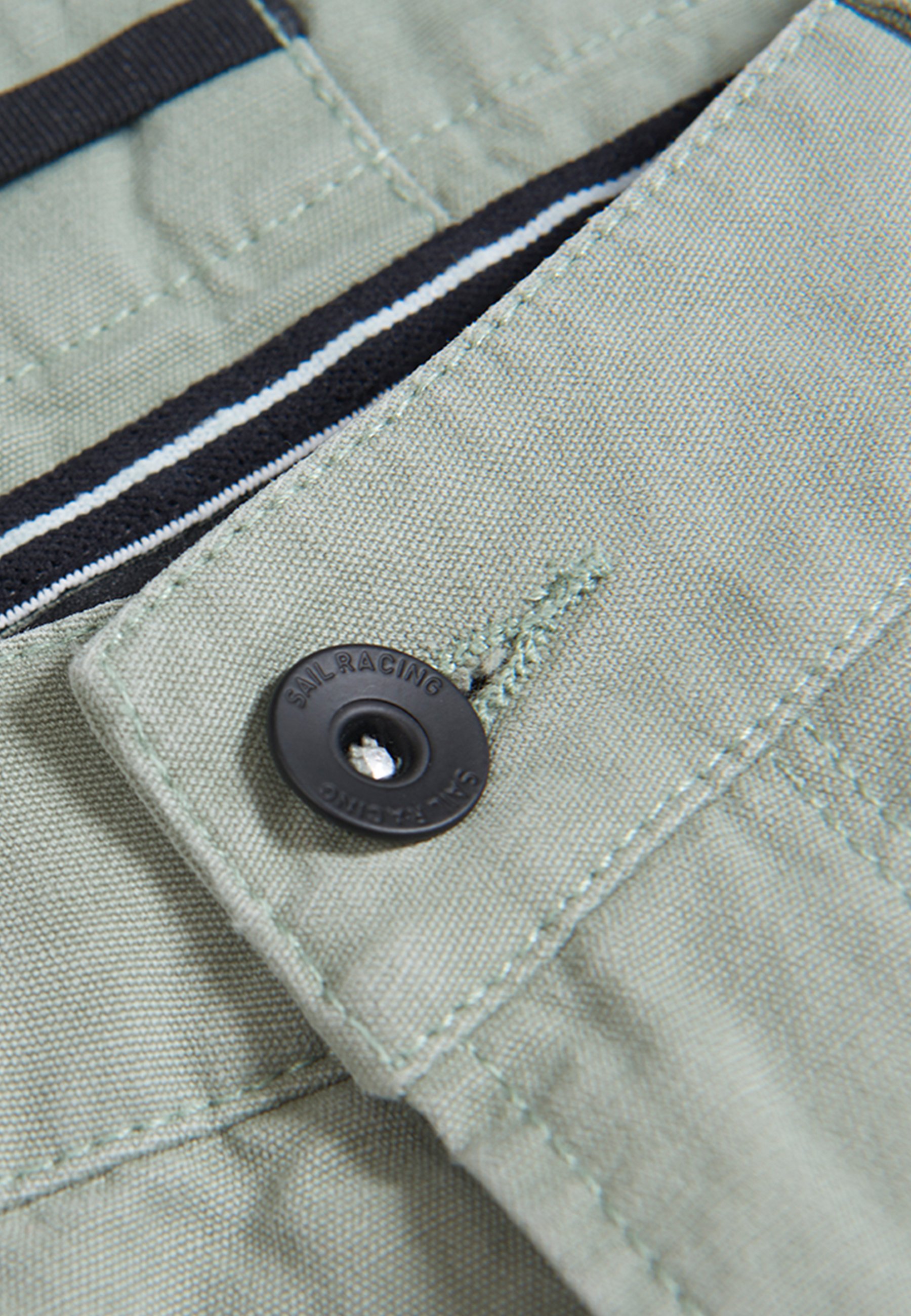 Sail Racing BOWMAN - Shorts - nature 