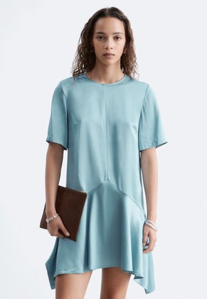 & OTHER STORIES, & OTHER STORIES HANDKERCHIEF HEM MINI DRESS - Robe de jour - dove blue