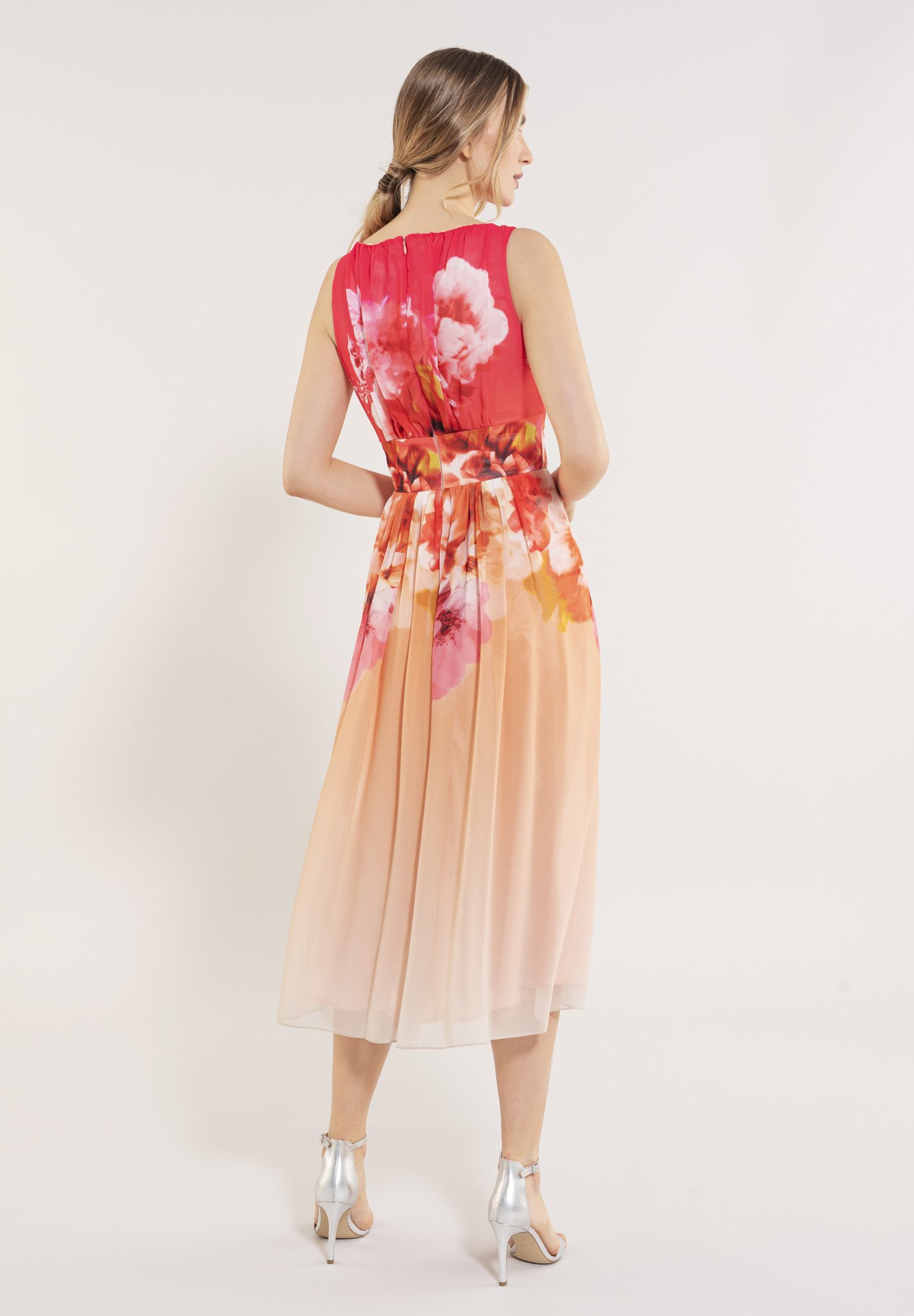 Swing Day dress - light orange / old 