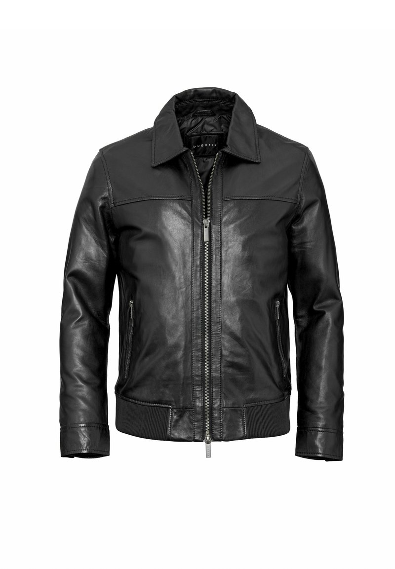 Zwarte leren jas met een ritssluiting aan de voorkant, gewatteerde voering, geribbelde manchetten en een klassieke kraag. Voorzien van twee zijzakken en strakke stiksels.