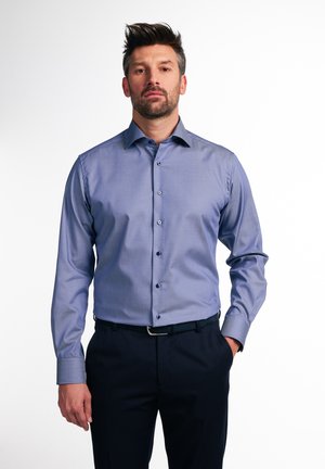 MODERN FIT - Skjorte - jeansblau