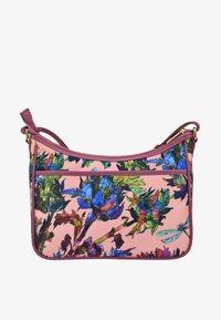 Niet geselecteerd, dragonfly garden