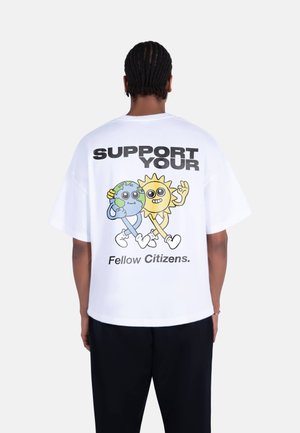 SUPPORT YOUR FRIENDS UNISEX - T-shirts med print - white