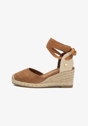 XTI, Francesine - camel