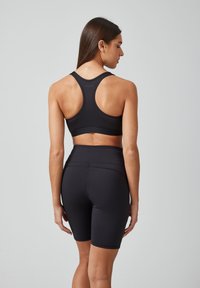 SNOCKS Shorts - schwarz