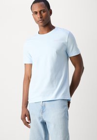 Esprit TEE - Osnovna majica kratkih rukava - pastel blue