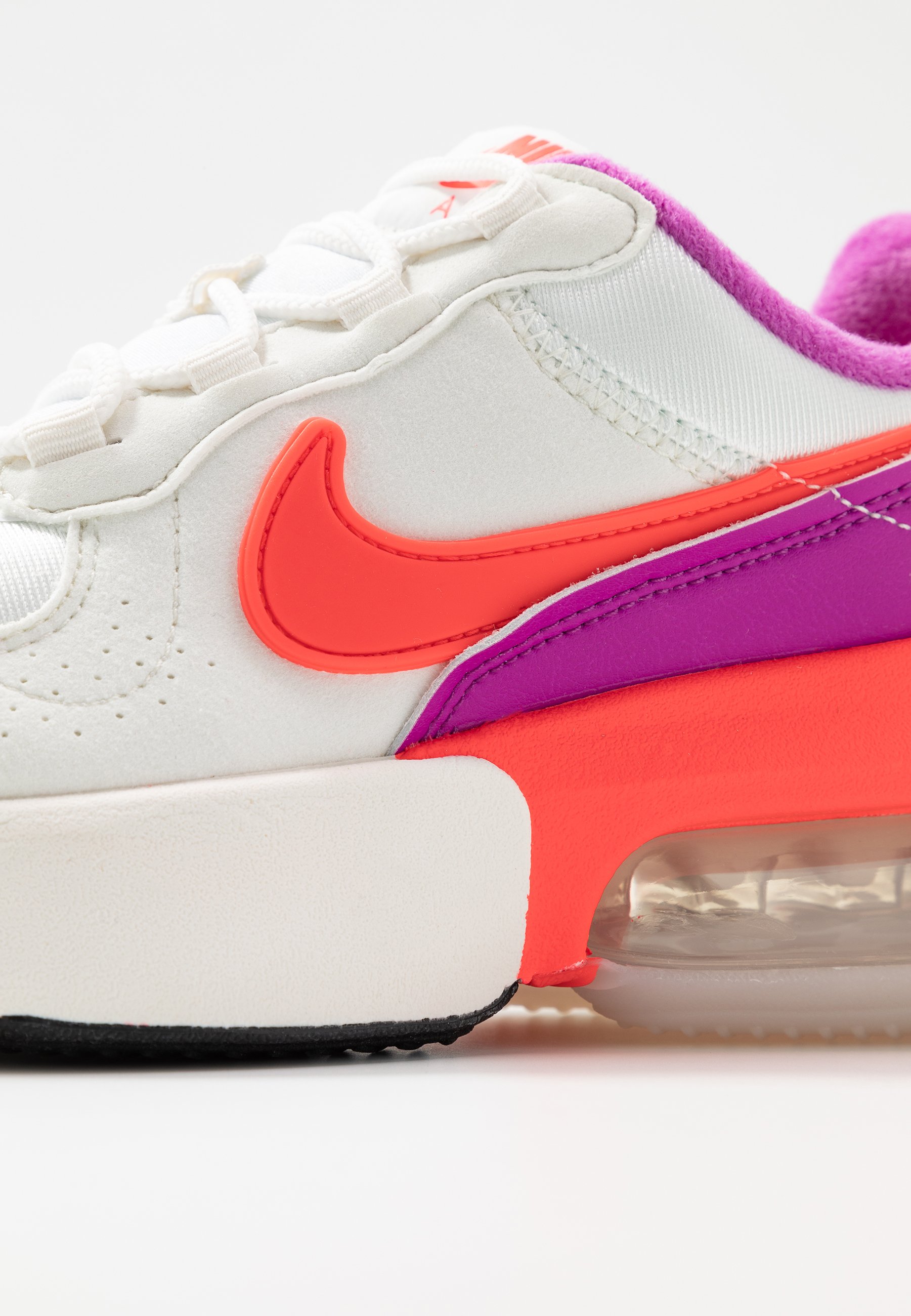 Nike Sportswear AIR MAX VERONA - Matalavartiset tennarit - lilac/red/harmaa  - Zalando.fi