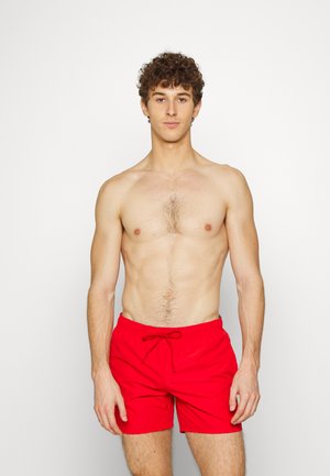 Rode zwemshorts van lichtgewicht stof, met een elastische tailleband en een koord voor een verstelbare pasvorm.