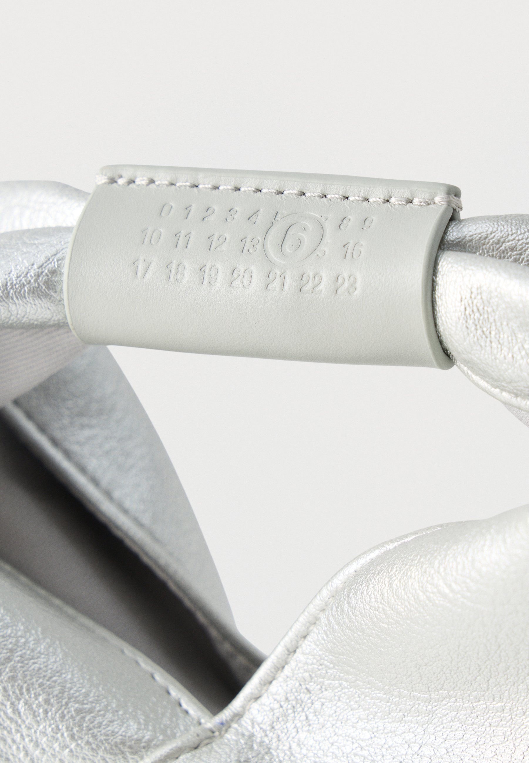 MM6 Maison Margiela JAPANESE CROSSBODY BAG - Handbag - silver