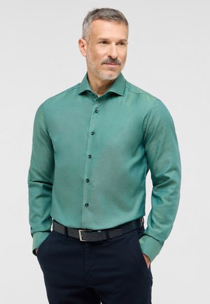 Eterna BAUMWOLLHEMD - SLIM FIT - Camicia elegante - smaragd