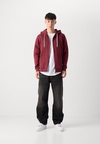 Scotch & Soda LOGO BADGE FULL ZIP THROUGH HOODIE - Hoodie - bordeaux