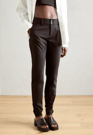 BLAKE NIGHT LONG - Chinos - black