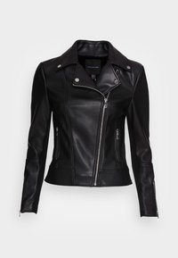 Giubbotto da moto in pelle nera con zip argentate, spalline e tasche laterali, caratterizzato da un taglio aderente e texture liscia.