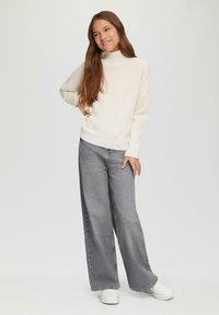 s.Oliver SUPER HIGH RISE WIDE - Jean flare - grau