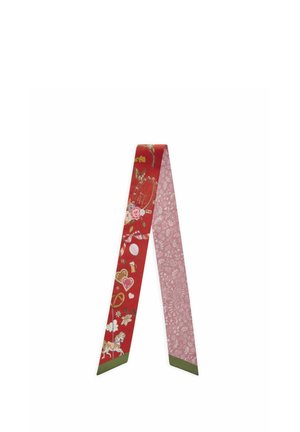 Écharpe fine rouge et rose avec des bouts verts, décorée de motifs floraux, de cœurs, de cheval de carrousel, de bretzel, de papillon et d'icônes festives.