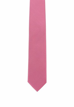 Ein einfarbiger pinkfarbener Krawatte mit subtiler horizontaler Rippstruktur, am Ende verjüngt, vor einem schlichten weißen Hintergrund.