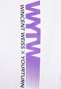 YOURTURN Camiseta estampada - white