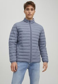 Jack & Jones PREMIUM JJERECYCLE PUFFER COLLAR  - Lagana jakna - flint stone