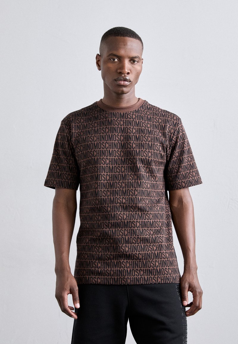 MOSCHINO Μπλουζάκι με στάμπα - fantasia marrone