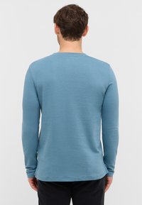 Mustang Langarmshirt - blau